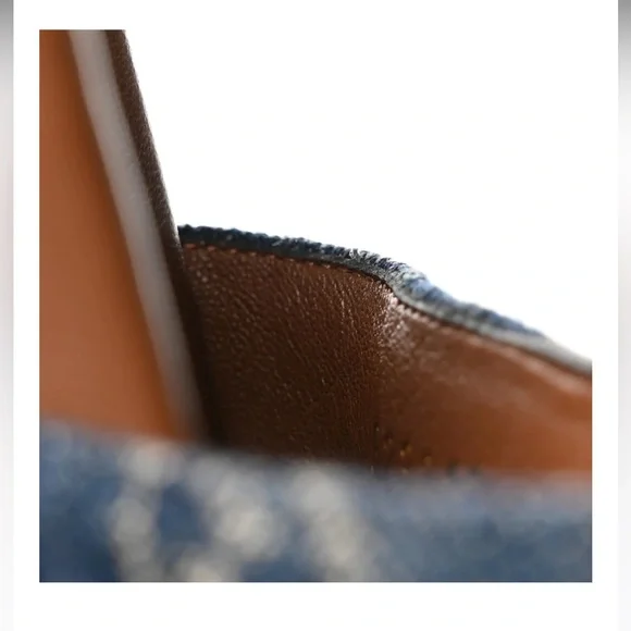 Gucci Denim Logo Slide Sandals. Size 8 - Picture 6 of 7